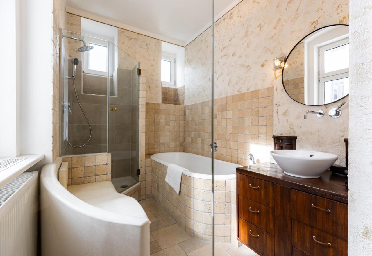 Appartement Luxury 2 Bedroom With King-size Beds *